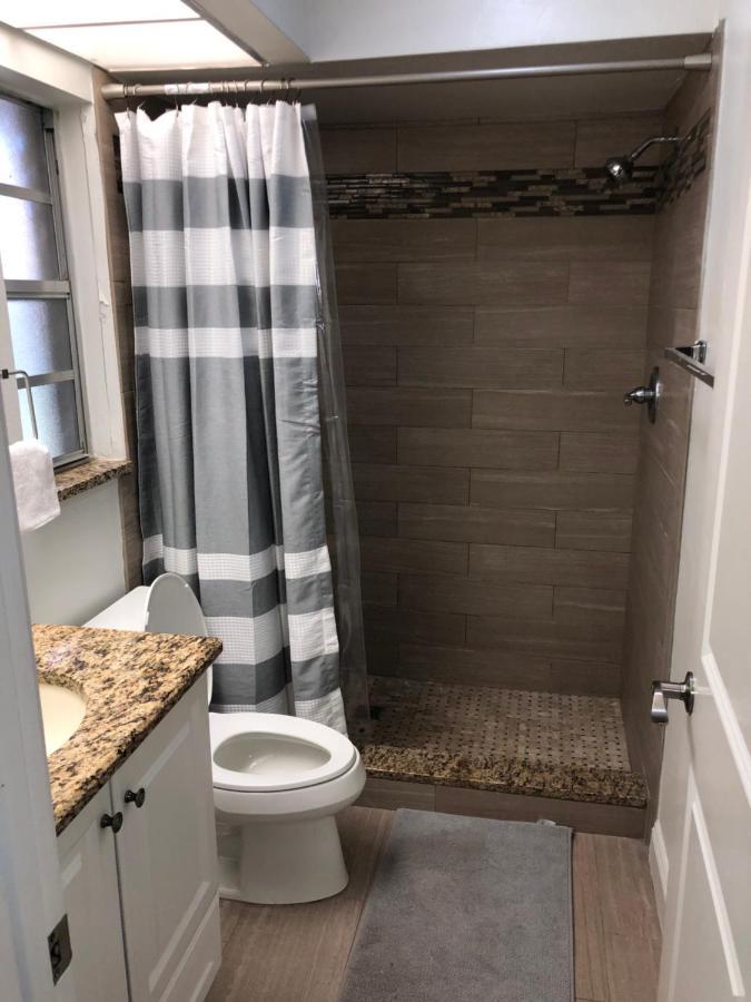 Vila Cheerful 3 Bed House In A Cul- De-Sac! Tampa Exteriér fotografie